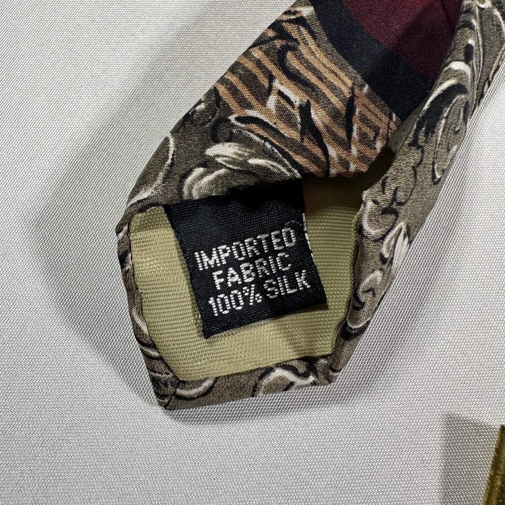 Men’s Van Heusen Silk Necktie - Picture 4 of 6
